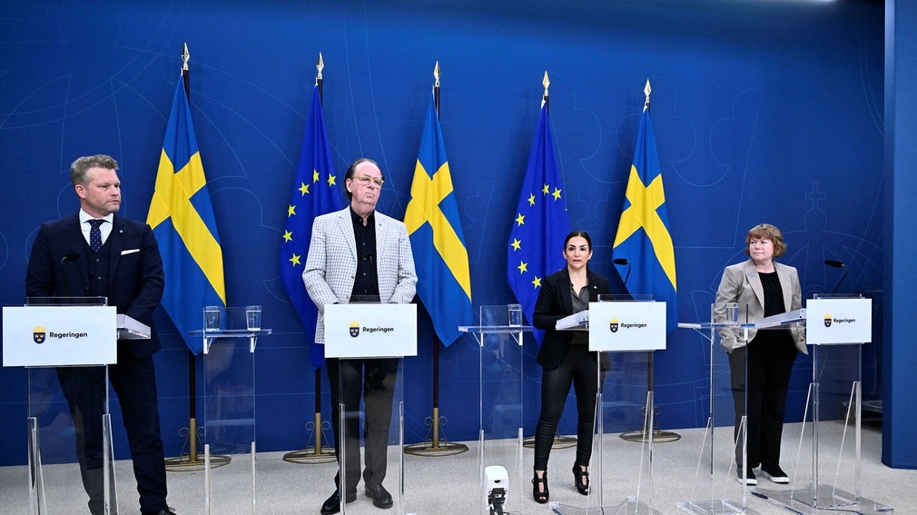 SVT Slår Tillbaka: Kritik mot Tidöpartiernas Chockerande Förslag om Public Service – Måste Läsas! Tidöpartierna med kulturminister Parisa Liljestrand (M) i spetsen presenterade under torsdagen en proposition gällande en ny lag public service.