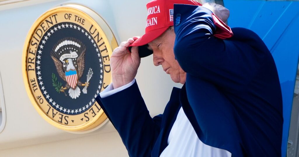 Frånåkt – Trump satsar nu allt på ett kort | Katrine Kielos