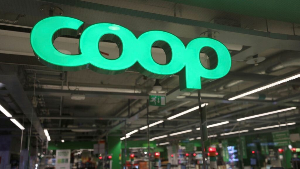 Efter fem år med förluster varje år på totalt 1 miljard kronor är Coop Syd i kris.